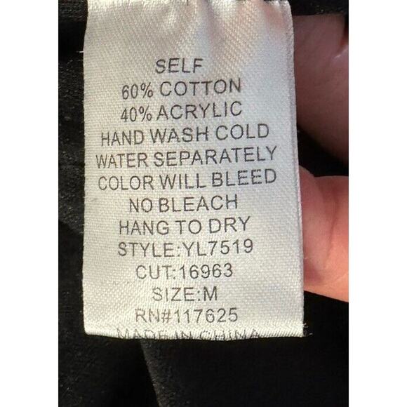 YA Los Angeles Size Medium Black Crochet Mini Skirt Boho Festival Cover Up - Picture 7 of 7